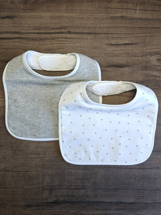 Lot de 2 Bavoirs Bicolores Gris et Blanc – Confort et Élégance pour Bébé